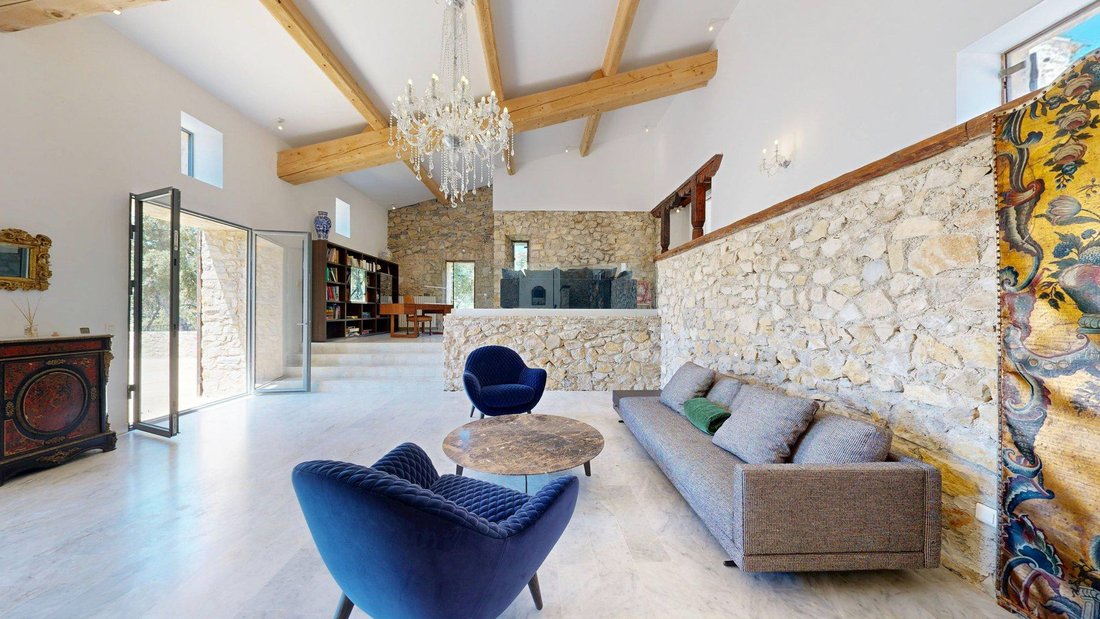 Villa in Beaumont-de-Pertuis, Provence-Alpes-Côte d'Azur, France 5 - 18083538