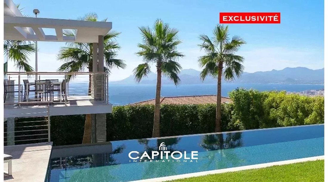 Villa in Cannes, Provence-Alpes-Côte d'Azur, France 1 - 18084740
