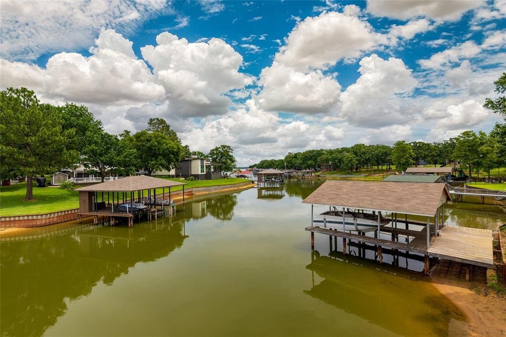 House in Tool, Texas, United States 2 - 18082102