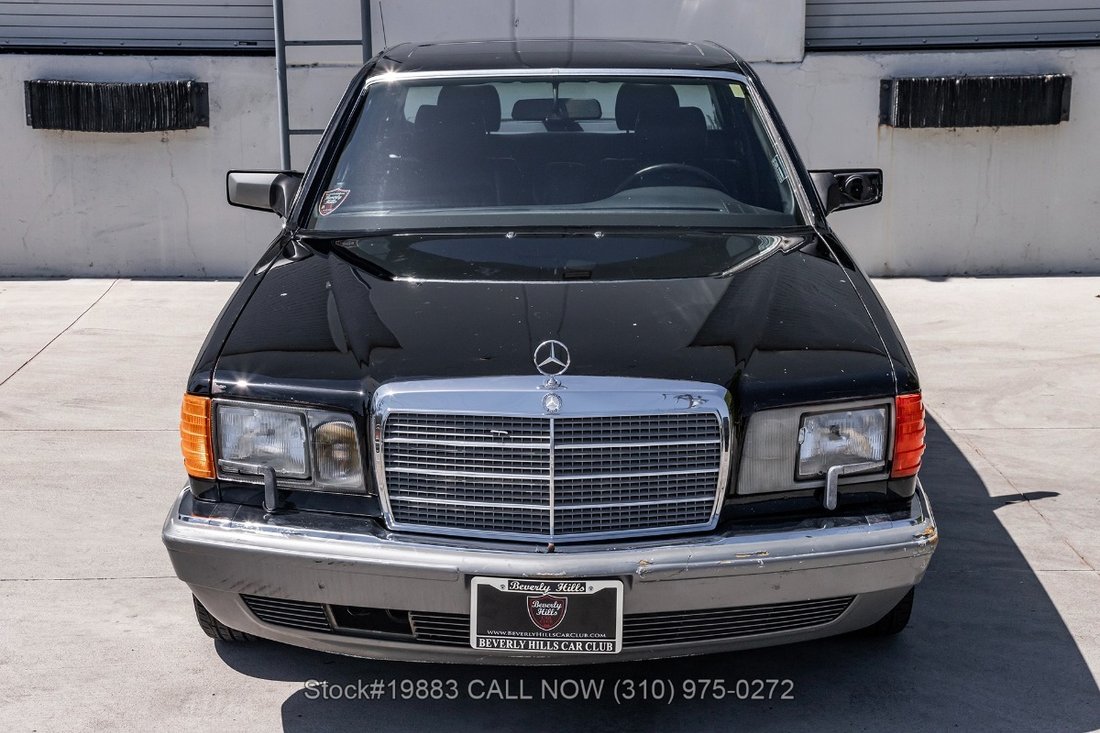 Mercedes-Benz 560SEL in Los Angeles, CA 2 - 18083490