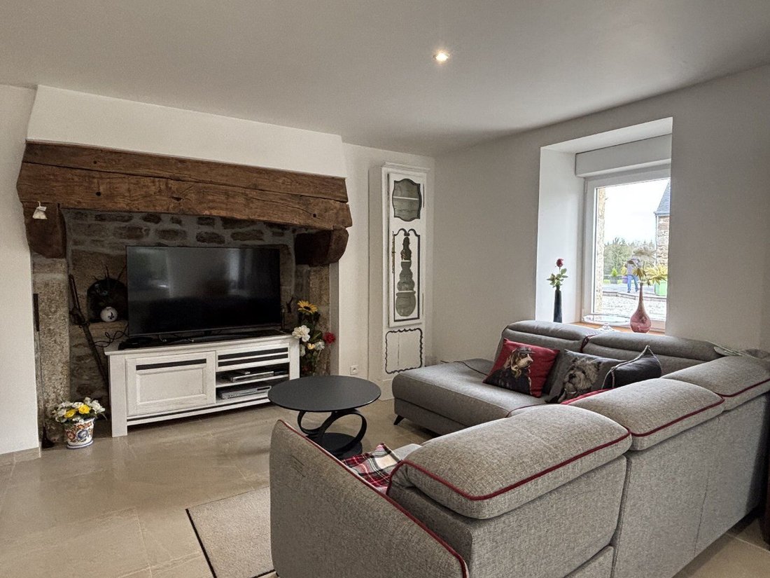 Villa in Sud, Scaer, France 4 - 18083606