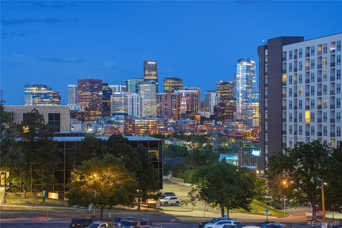Townhouse in Denver, Colorado, United States 4 - 18015683