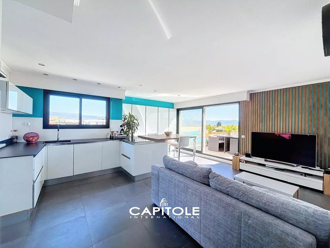 Apartment in Antibes, Provence-Alpes-Côte d'Azur, France 3 - 18084640