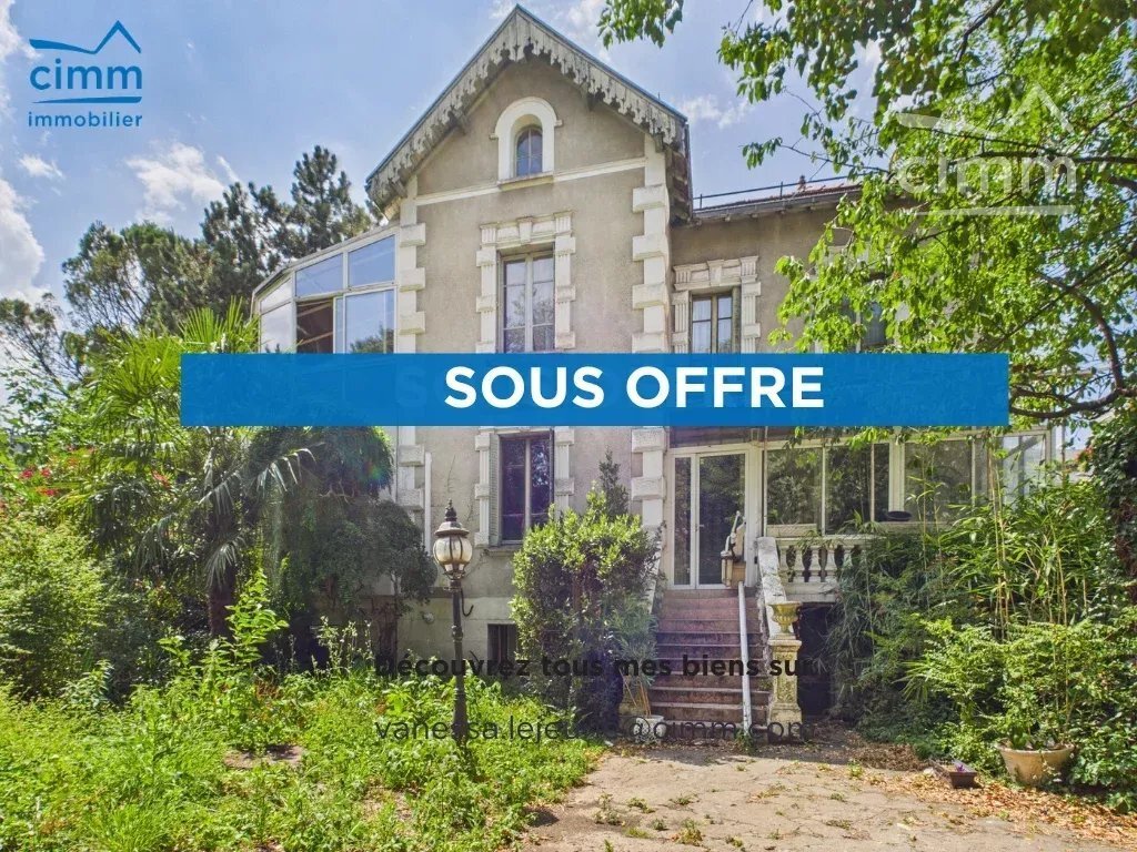 Townhouse in Allies-Clos d'Or, Grenoble, France 1 - 16264192