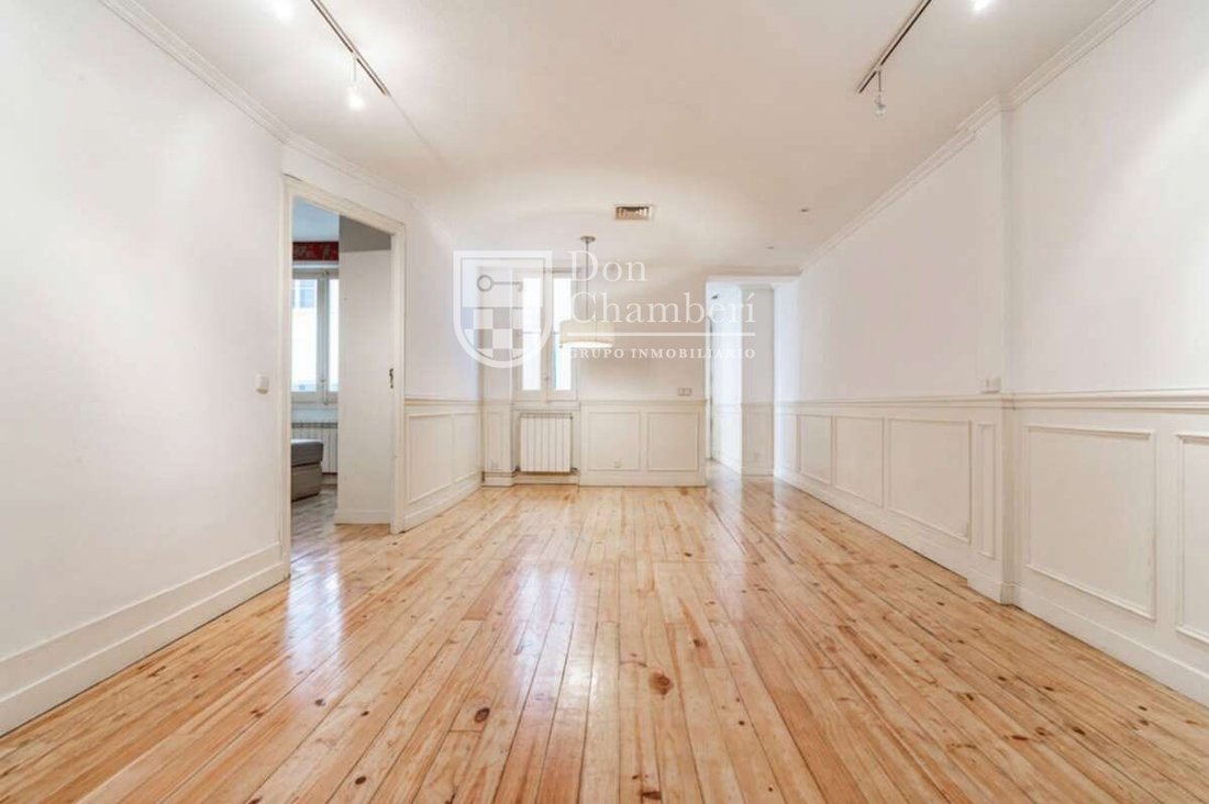 Apartment in Chamberi, Madrid, Spain 3 - 17851519