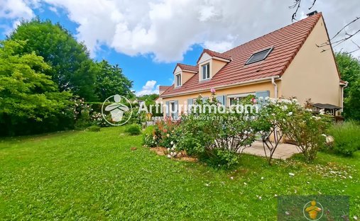 House in Saintry-sur-Seine, Ile-de-France, France 1