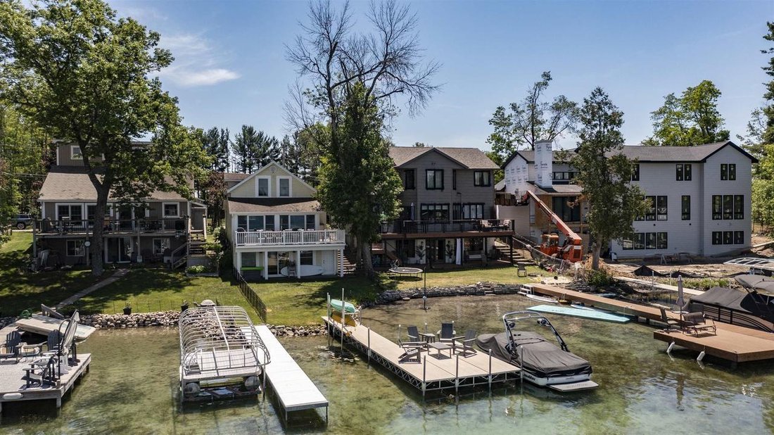 House in Waupaca, Wisconsin, United States 1 - 18086387