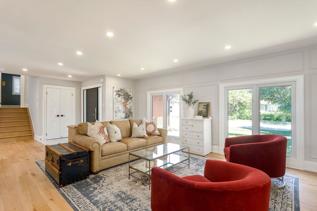 House in Oakville, Ontario, Canada 5 - 18083869