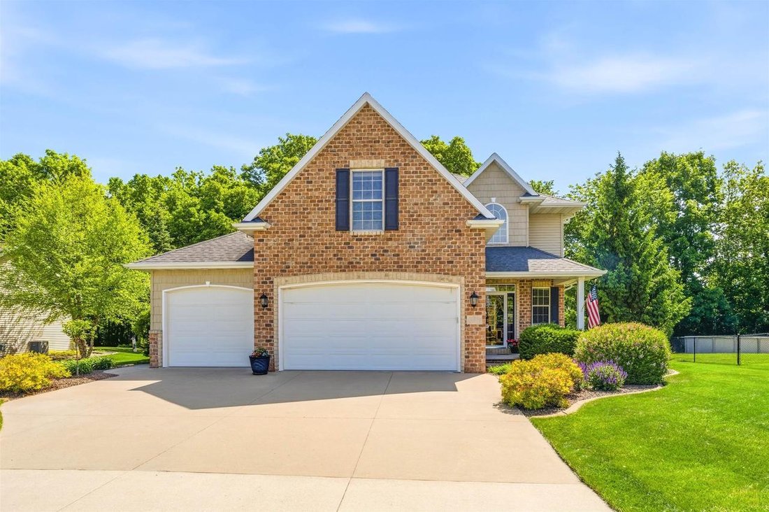 House in Neenah, Wisconsin, United States 1 - 18086443