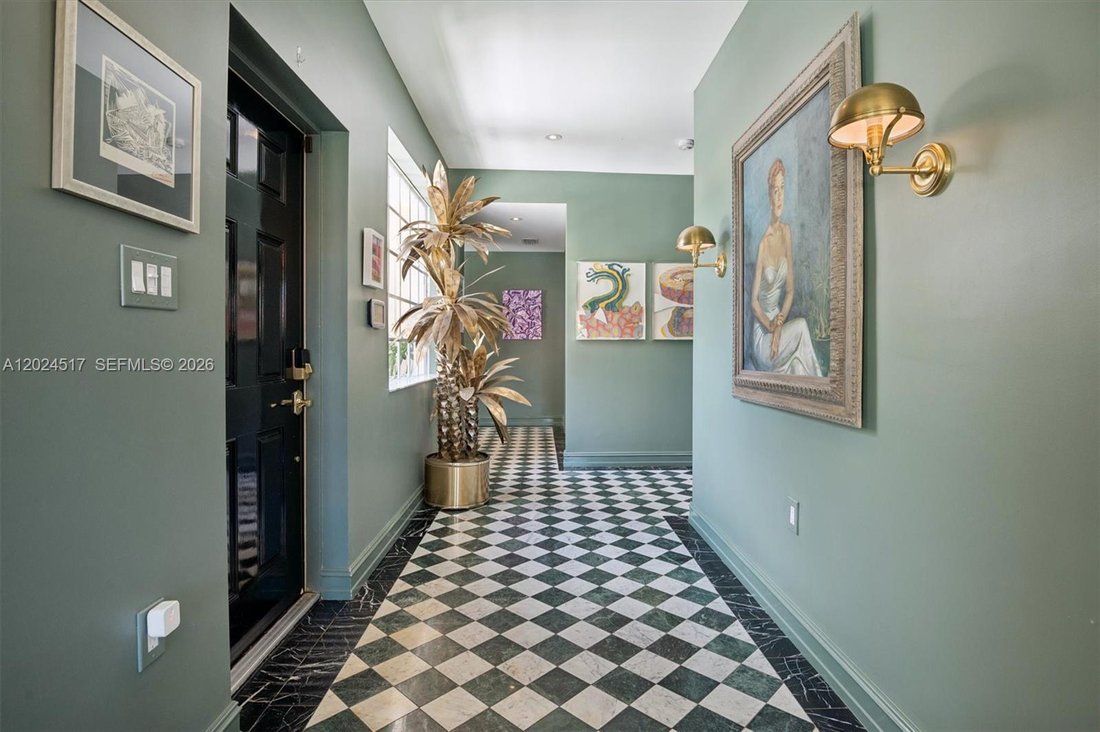 House in Miami, Florida, United States 4 - 18087186