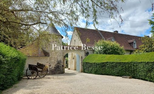 House in Nouans-les-Fontaines, Centre-Val de Loire, France 1