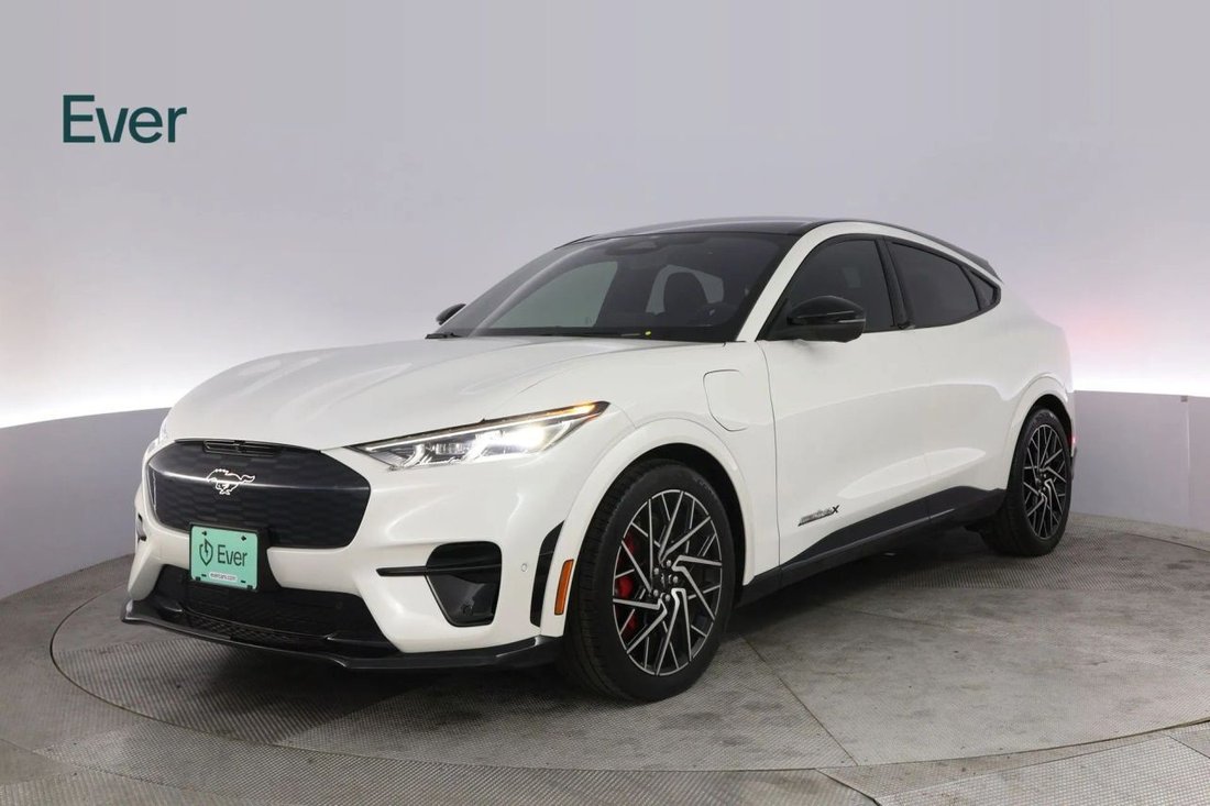 Suv in San Francisco, CA, United States 2 - 17989898