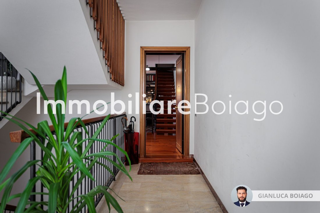 Apartment in Stazione, Treviso, Italy 3 - 18081355