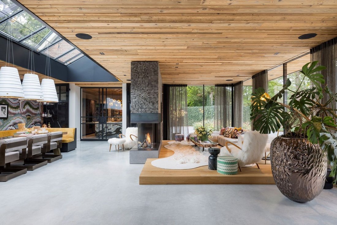 Villa in Eindhoven, North Brabant, Netherlands 3 - 18083374