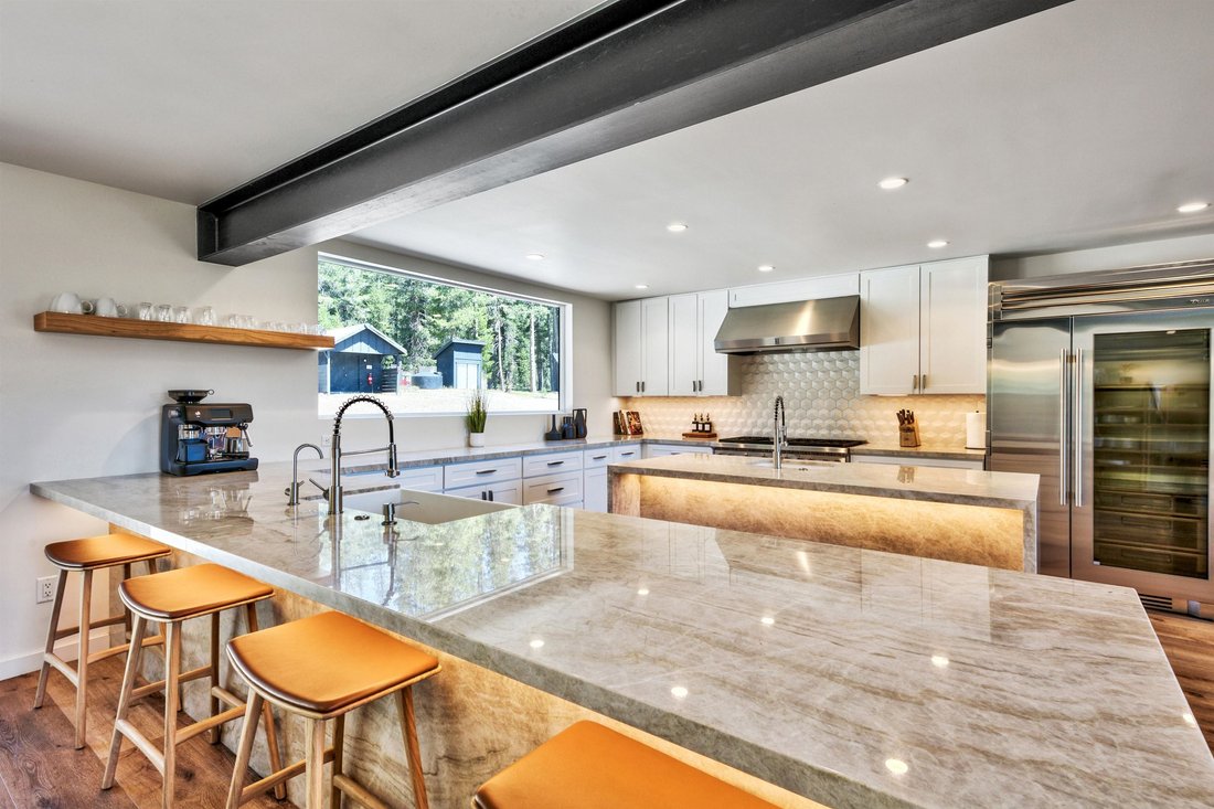 House in Loyalton, California, United States 5 - 18086608