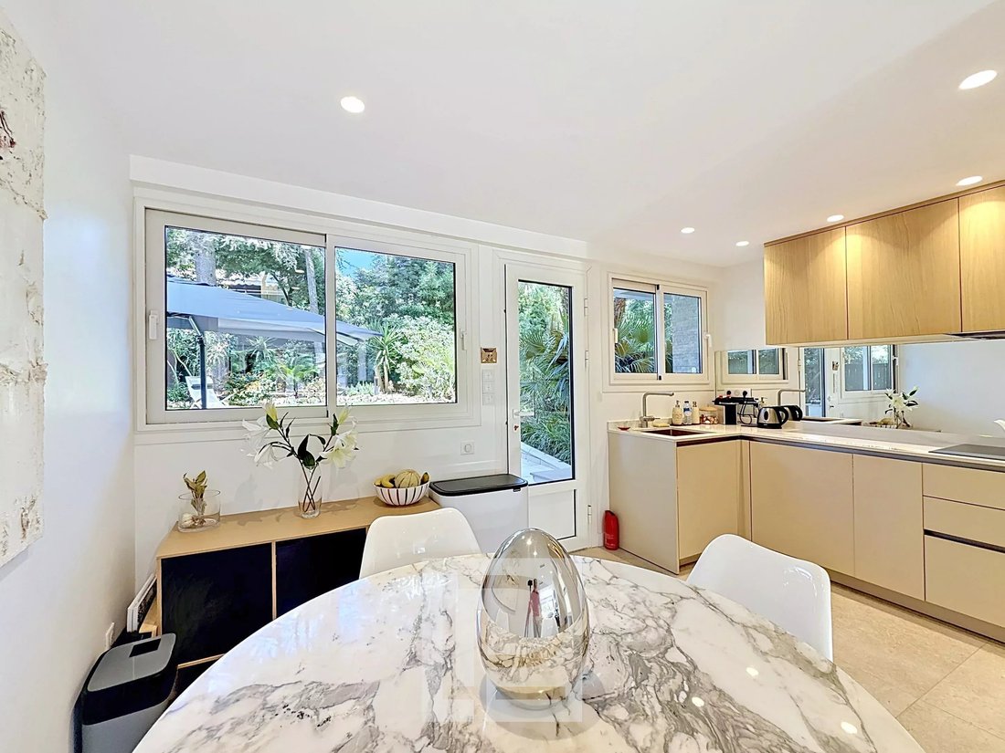 Apartment in Cannes, Provence-Alpes-Côte d'Azur, France 5 - 18083169