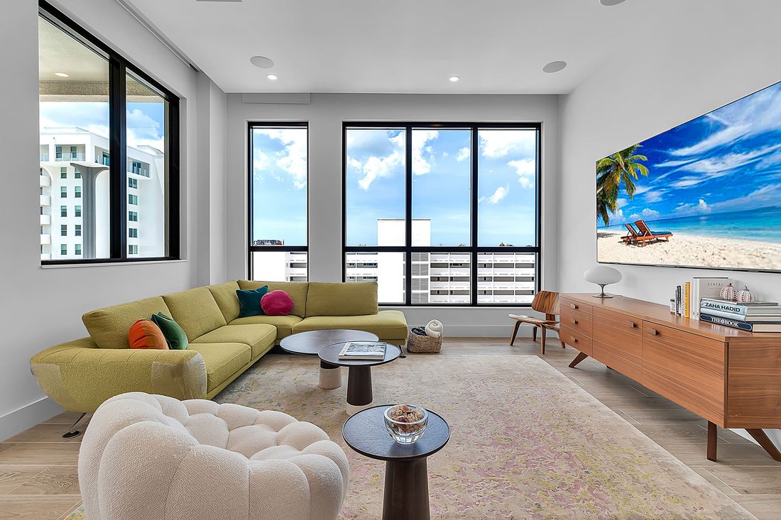 Condo in Sarasota, Florida, United States 5 - 18080872