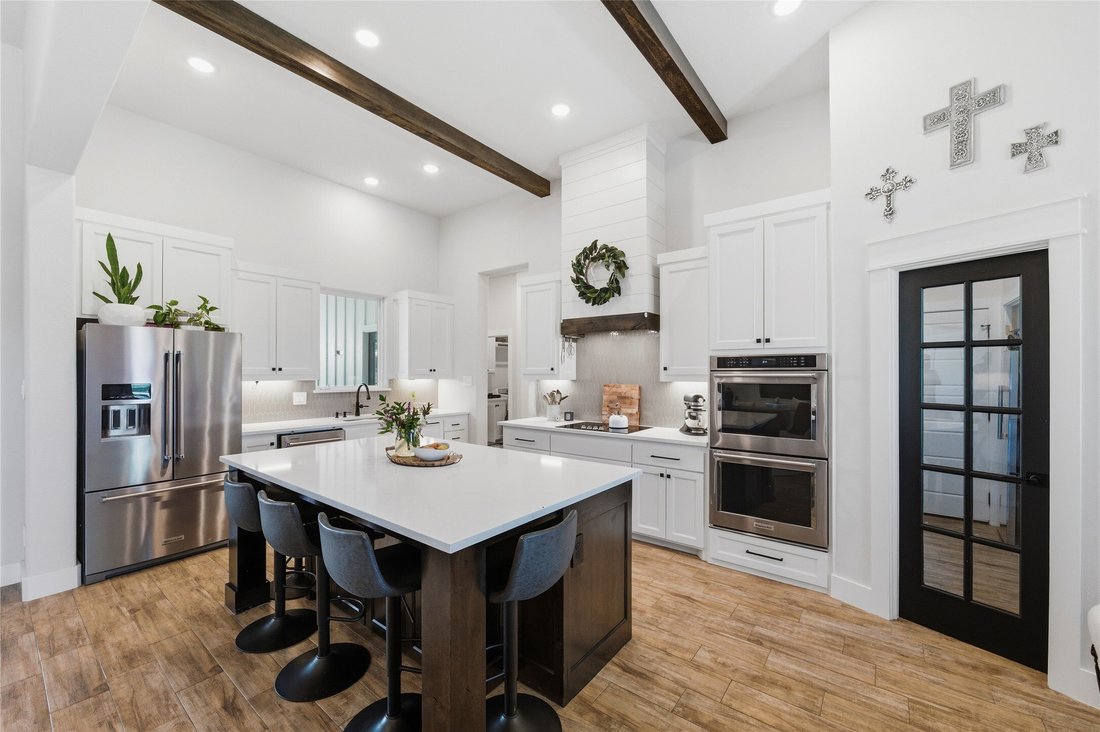 House in Weatherford, Texas, United States 5 - 18082579