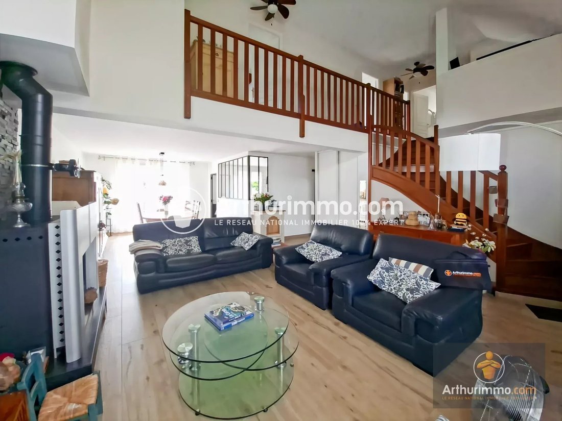 House in Saintry-sur-Seine, Ile-de-France, France 3 - 18083029