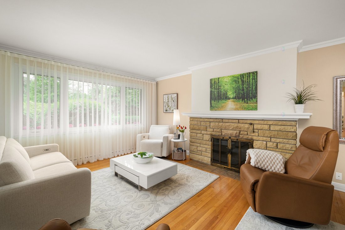 House in Beaconsfield, Quebec, Canada 3 - 18086731
