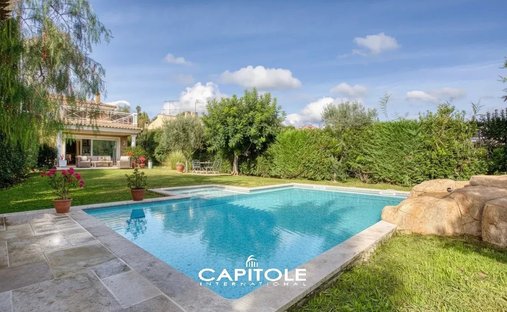 Villa in La Constance-Le Puy, Antibes, France 1