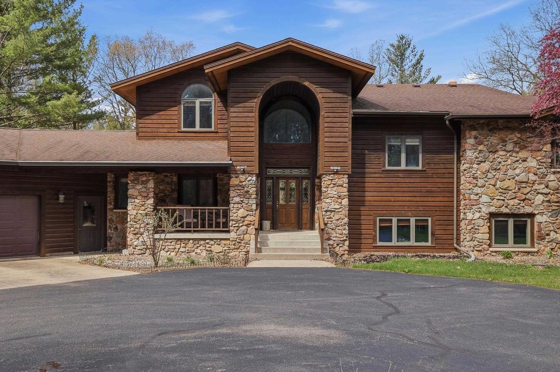 House in Plover, Wisconsin, United States 5 - 18086423