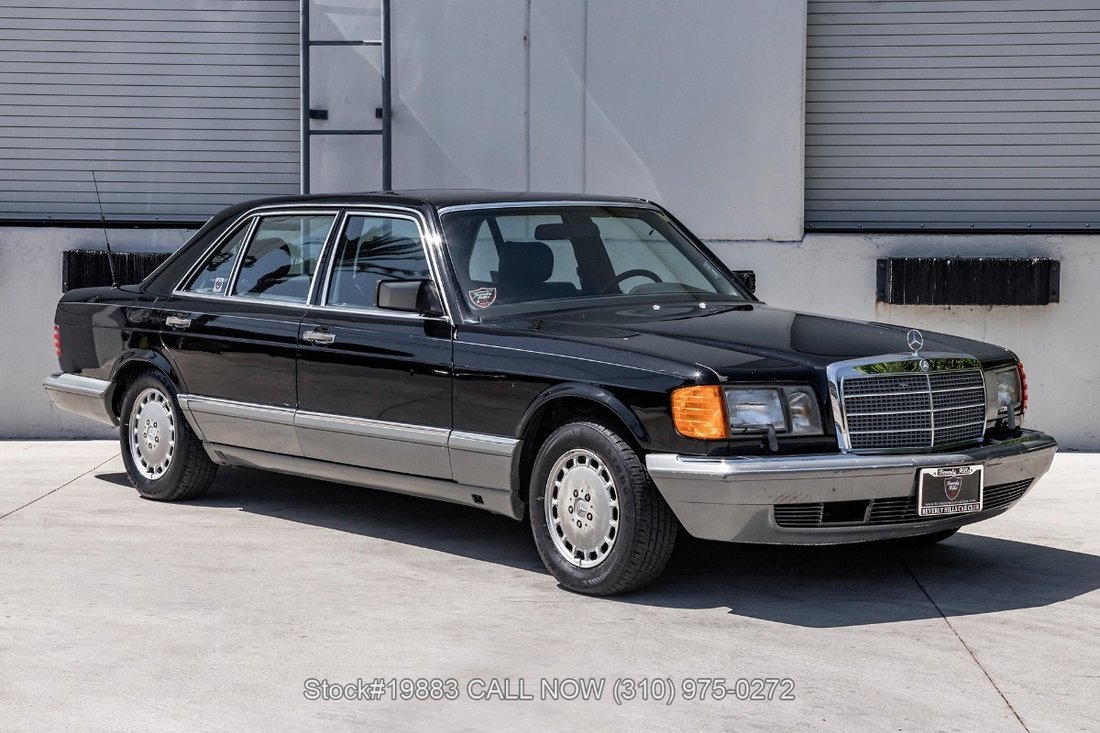 Mercedes-Benz 560SEL in Los Angeles, CA 1 - 18083490