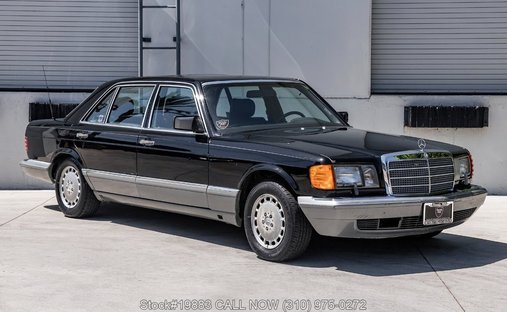 Mercedes-Benz 560SEL in Los angeles, ca 1