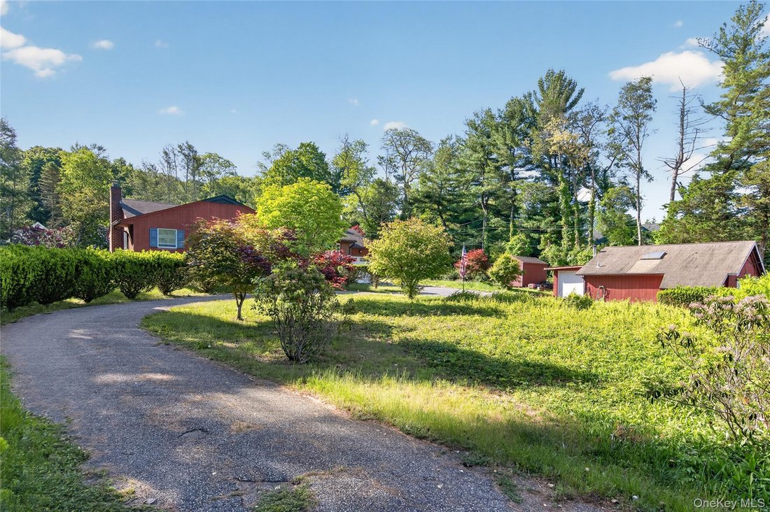 House in Plainview, New York, United States 3 - 18083776