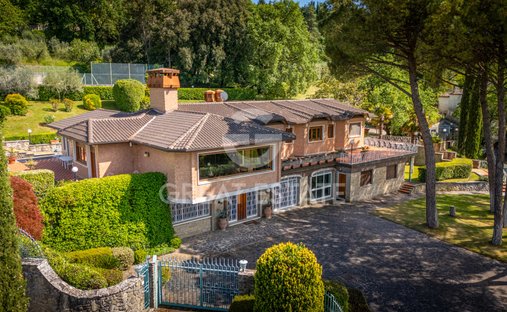 Estate in Center, Arezzo, Tuscany 1
