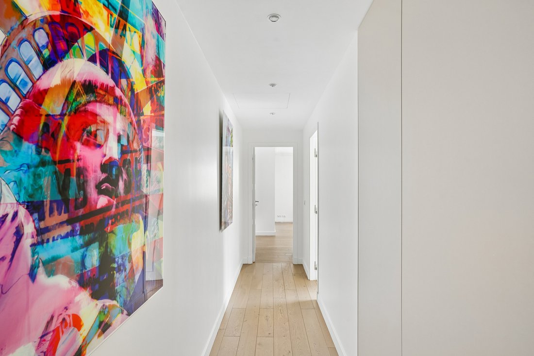Apartment in Triangle d'Or, Paris 8e Arrondissement, Paris 5 - 18081334