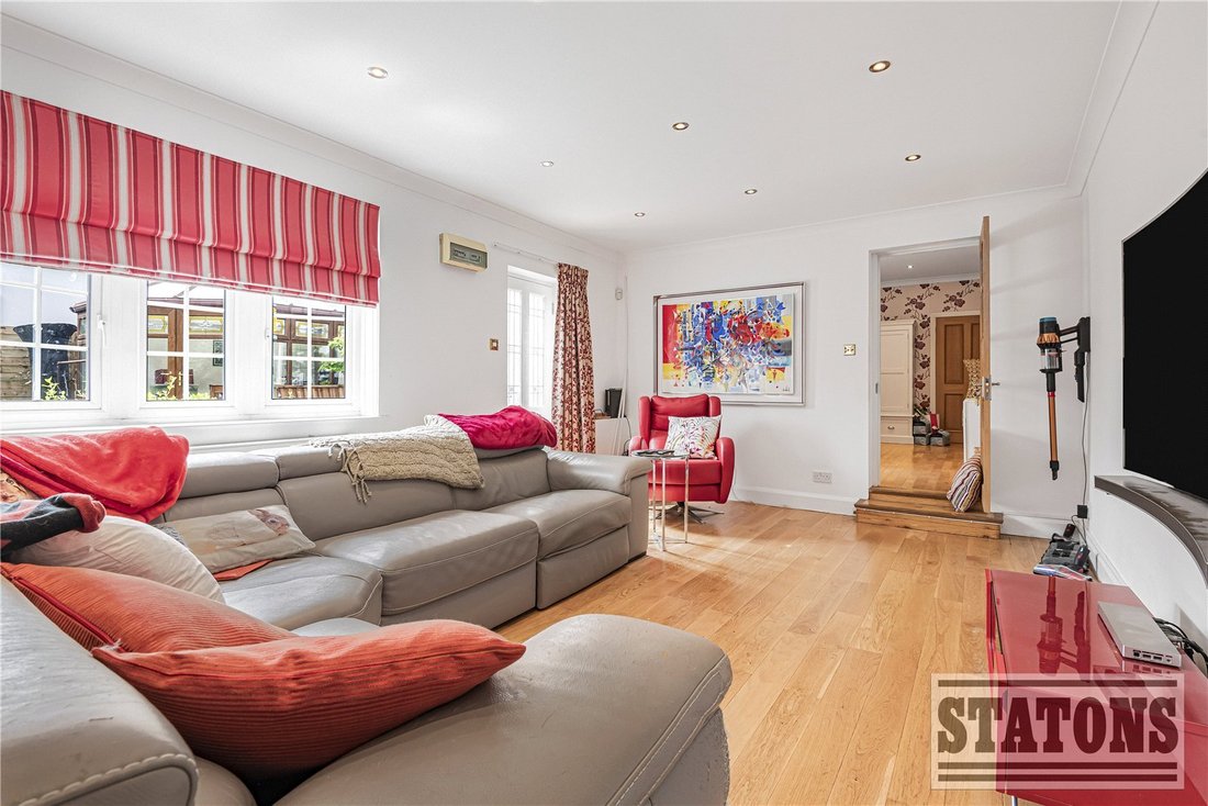 House in Little Heath, Hertsmere, England 3 - 18084801