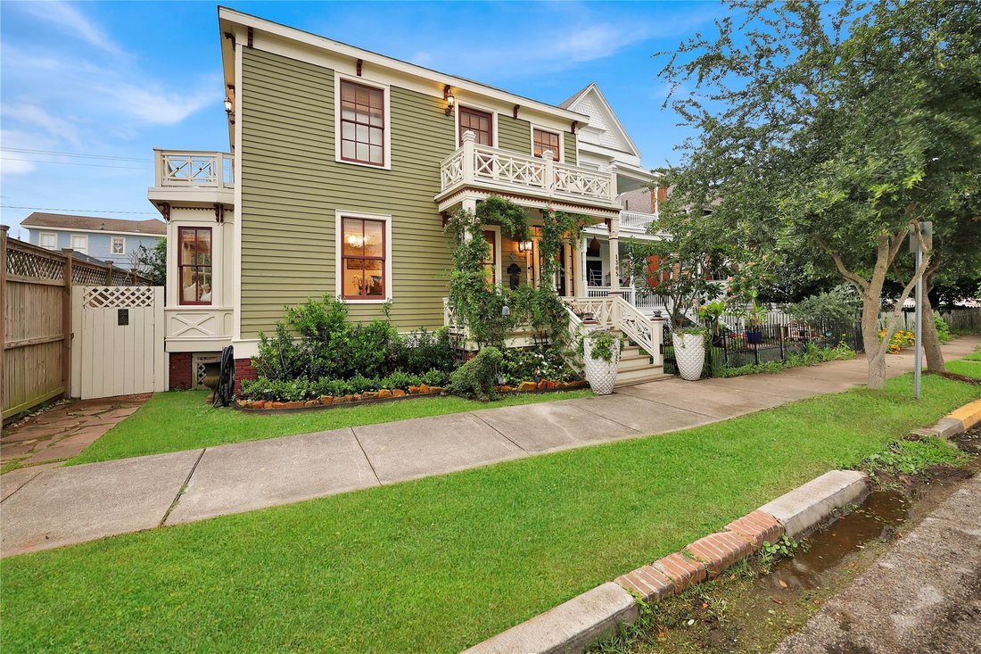 House in Galveston, Texas, United States 2 - 18082137