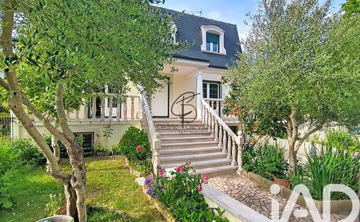 House in Le Plessis-Trévise, Ile-de-France, France 1