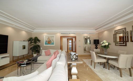 Apartment in Puerto Banus, Marbella, Spain 1