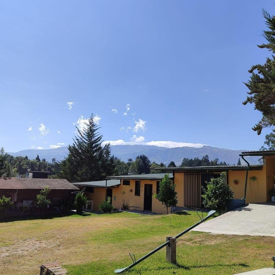 Land in Quito, Pichincha, Ecuador 3 - 18082768