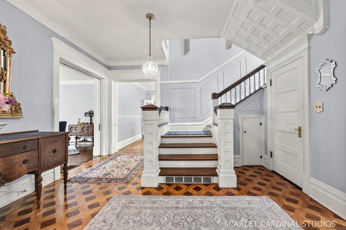 House in Aurora, Illinois, United States 5 - 18086282