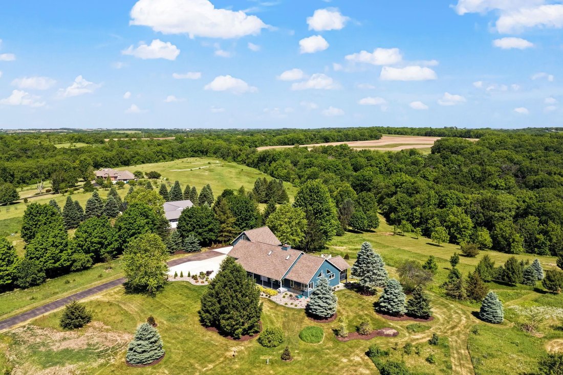 House in New Glarus, Wisconsin, United States 1 - 18081480
