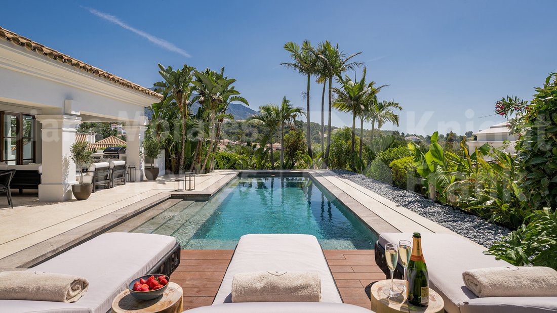 Villa in Nueva Andalucia, Marbella, Spain 2 - 18083379