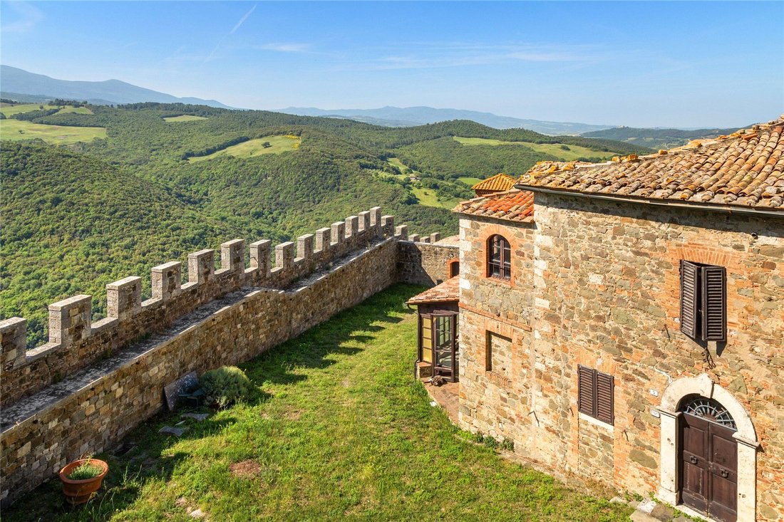 Chateau in Castiglione d'Orcia, Tuscany, Italy 5 - 18082546