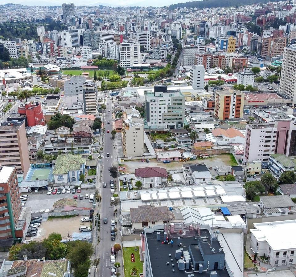 Land in Quito, Pichincha, Ecuador 5 - 18082730