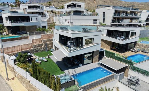 Villa in Finestrat, Valencian Community, Spain 1
