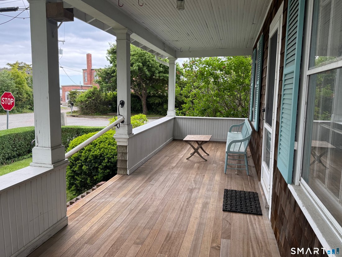 House in Groton, Connecticut, United States 2 - 18087296