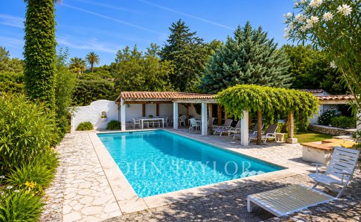 House in Saint-Paul-de-Vence, Provence-Alpes-Côte d'Azur, France 1
