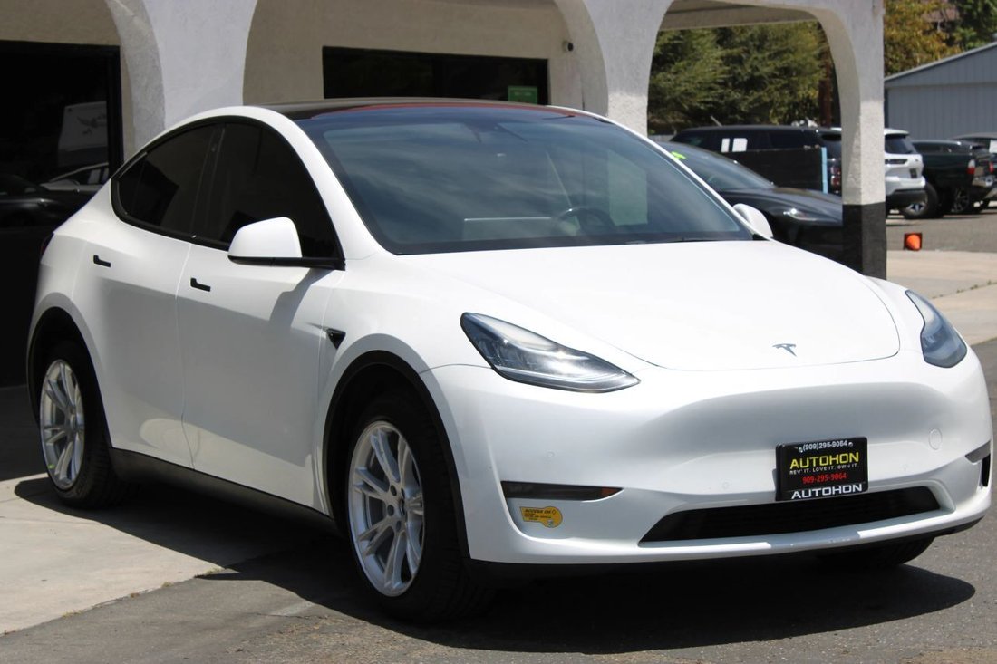 Suv in Fontana, CA, United States 3 - 18083627
