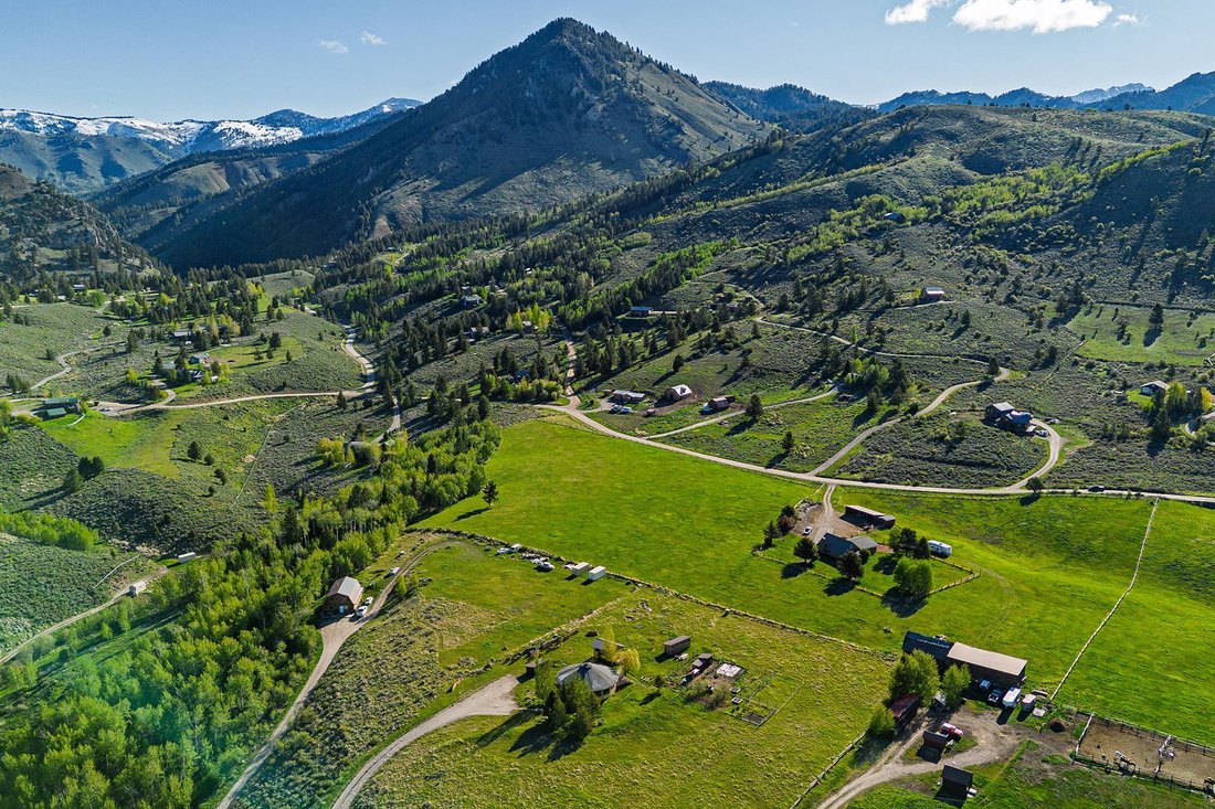 Land in Jackson, Wyoming, United States 1 - 17972796