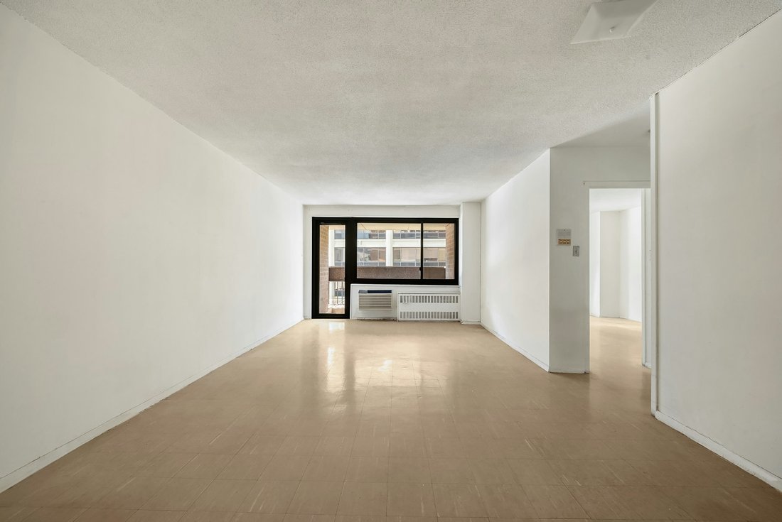 Co Op in New York, New York, United States 1 - 18072217