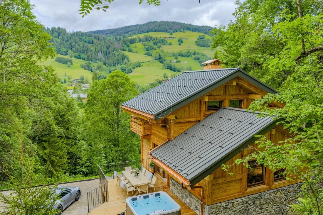 Chalet in Megève, Auvergne-Rhône-Alpes, France 1 - 18084866