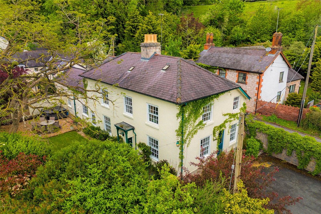 House in Ruthin, Wales 1 - 18081058