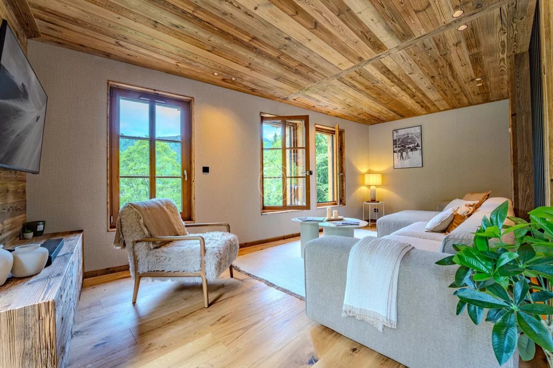 Chalet in Megève, Auvergne-Rhône-Alpes, France 2 - 18084866